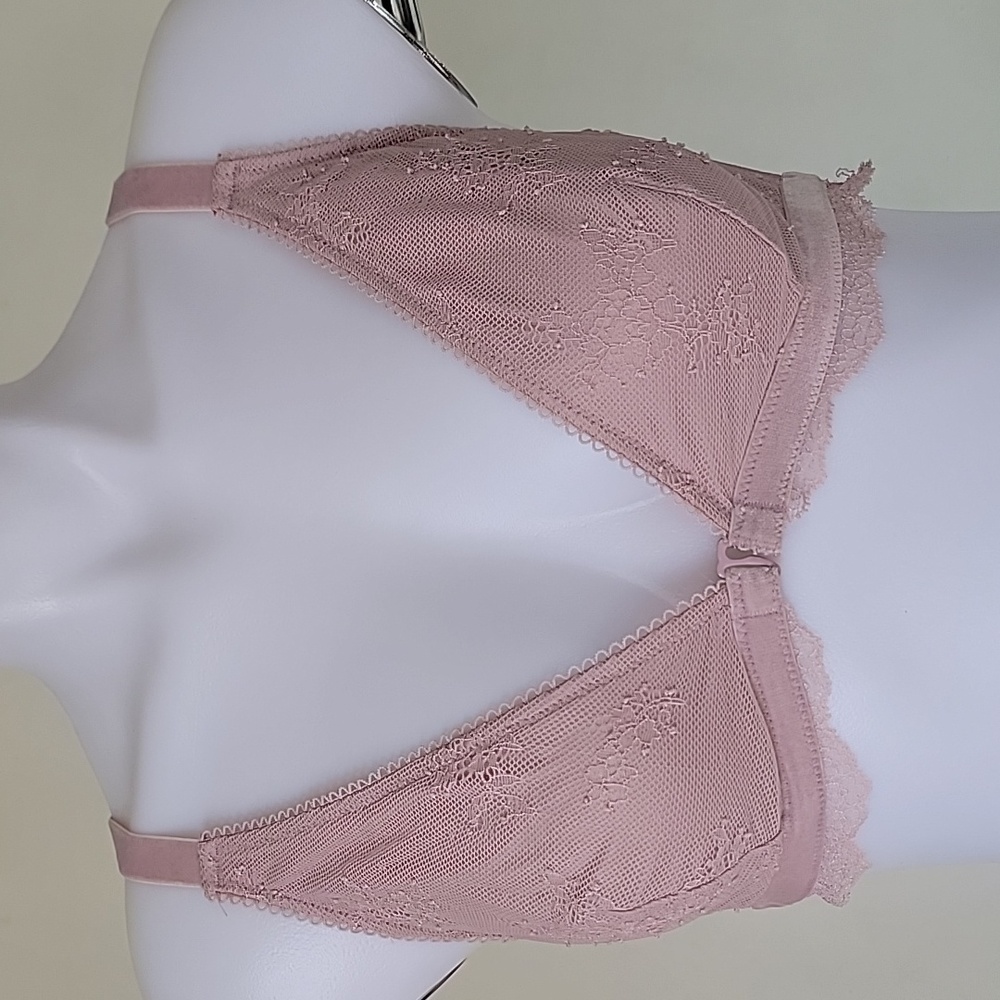 Victoria's Secret Lace Bralette in Pink